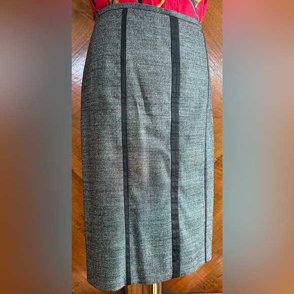 HUGO BOSS 🖤 SKIRT 🖤 HOST PICK 🖤 - Picture 3 of 16